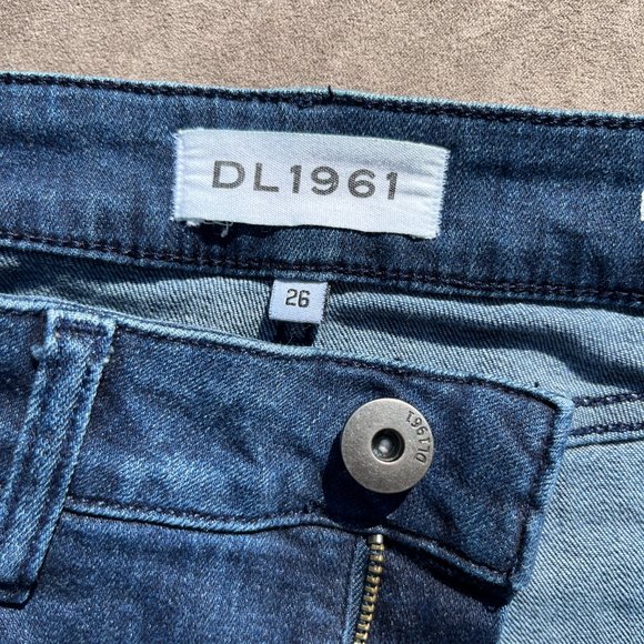 DL1961 - Florence Instasculpt Jeans - Frostbite Wash - Picture 6 of 9